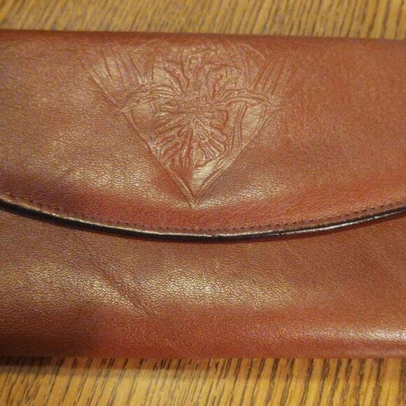 Vintage Leather Womens Wallet with Checkbook Holder - Picture 10 of 11